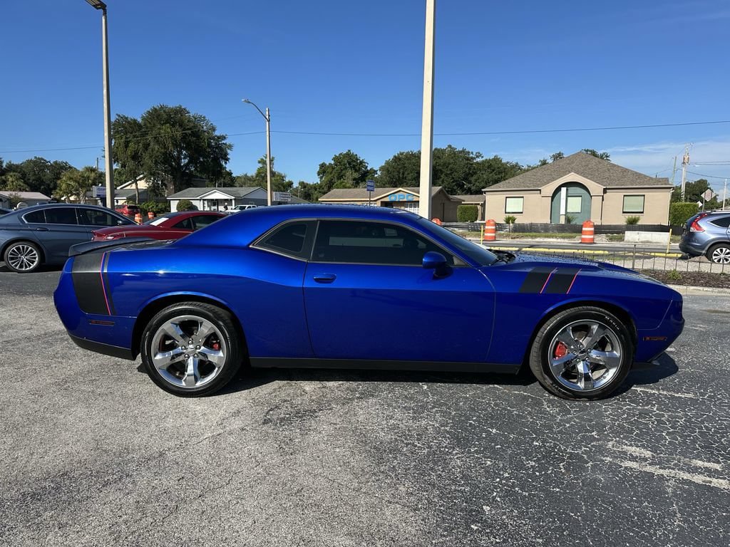 Used 2022 Dodge Challenger SXT w/ Blacktop Package RWD image 4