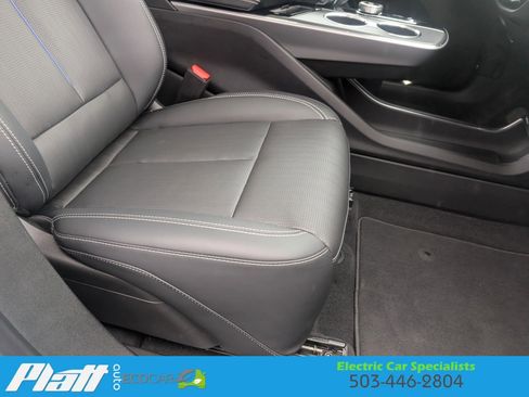 Used 2024 Cadillac Lyriq Sport image 24