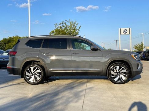 New 2026 Volkswagen Atlas SE image 7