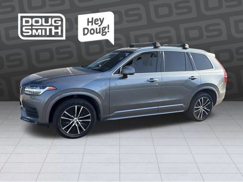Used 2020 Volvo XC90 T6 Momentum AWD/4WD image 1