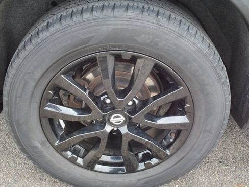 Used 2018 Nissan Rogue SV w/ Premium Package AWD/4WD image 44