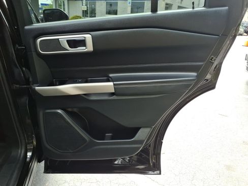 Certified 2023 Ford Explorer XLT AWD/4WD image 27