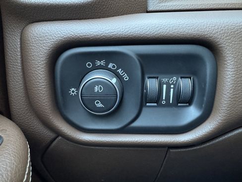 Used 2021 RAM 2500 Laramie image 23