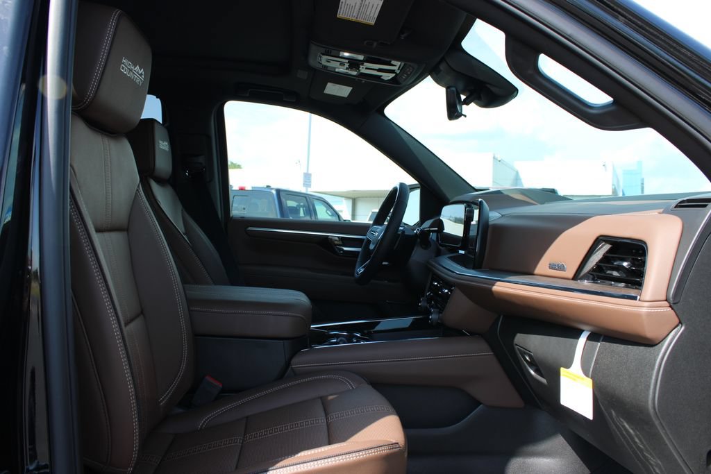 New 2026 Chevrolet Tahoe High Country AWD/4WD image 34