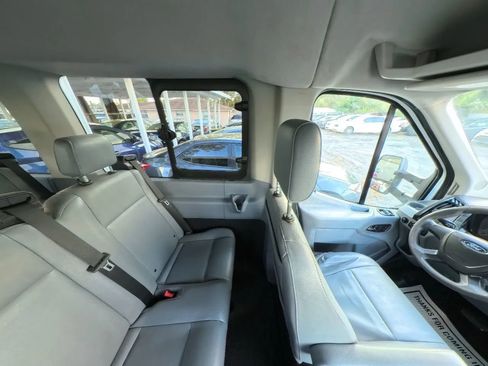 Used 2019 Ford Transit 350 XL image 23