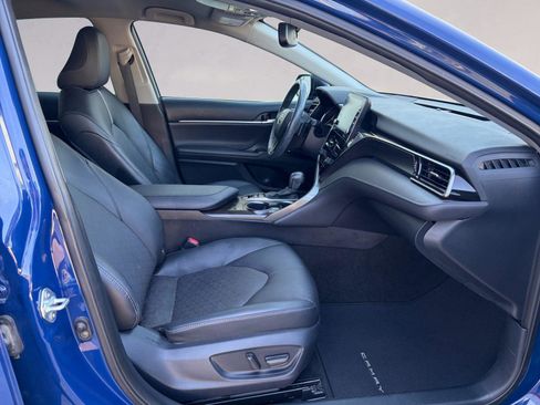 Used 2023 Toyota Camry XSE image 15