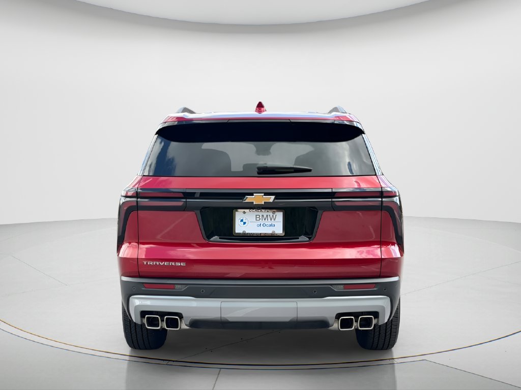 Used 2025 Chevrolet Traverse LT w/ Driver Confidence Package FWD image 6
