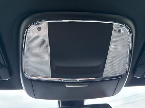 Used 2023 Dodge Charger SXT image 33