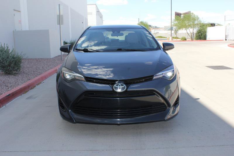 Used 2017 Toyota Corolla LE w/ Carpet Mat Package (TMS) FWD image 2