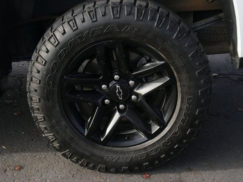 Used 2020 Chevrolet Silverado 1500 Custom Trail Boss w/ Custom Convenience Package image 11