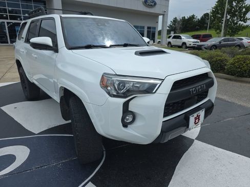 Used 2022 Toyota 4Runner TRD Pro AWD/4WD image 6