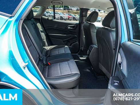 Used 2025 Chevrolet Trax LT FWD image 21