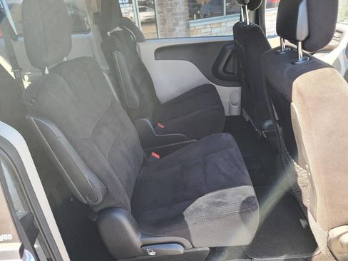 Used 2014 Dodge Grand Caravan American Value Package image 13