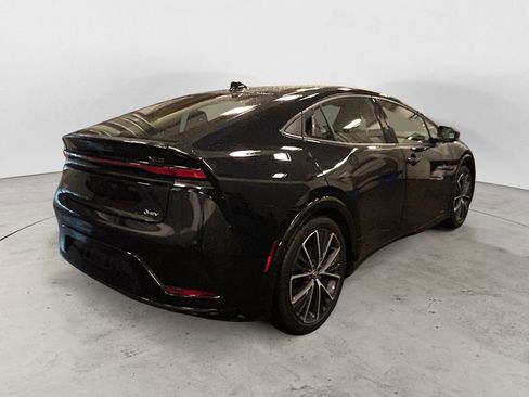 Used 2024 Toyota Prius XLE image 5