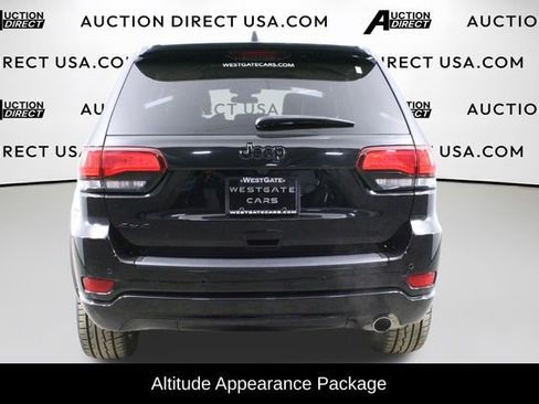Used 2021 Jeep Grand Cherokee Laredo AWD/4WD image 6