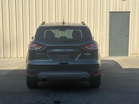 Used 2015 Ford Escape SE w/ Equipment Group 201A image 6