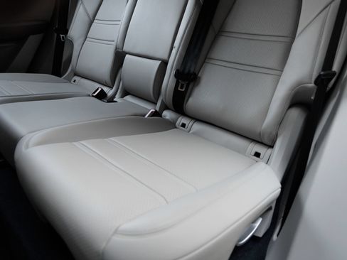 Certified 2019 Porsche Cayenne S AWD/4WD image 23