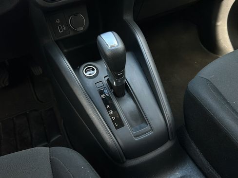 Certified 2025 Nissan Kicks Play S FWD image 24