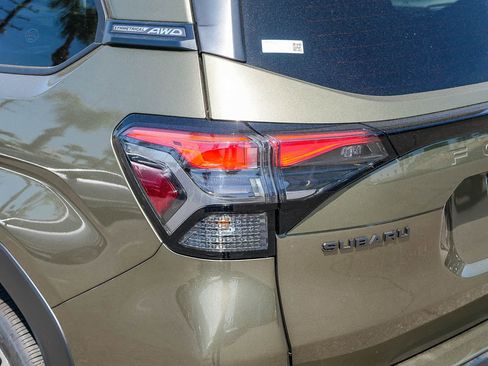 New 2026 Subaru Forester Premium AWD/4WD image 7