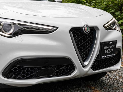 Used 2022 Alfa Romeo Stelvio Ti image 29