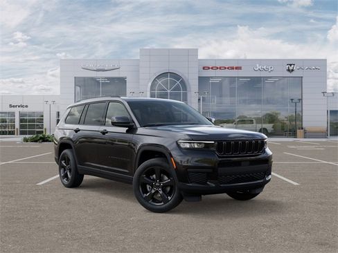 New 2025 Jeep Grand Cherokee L Altitude image 5