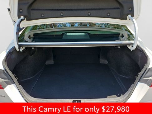 Used 2025 Toyota Camry LE FWD image 19