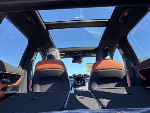 New 2026 Mercedes-Benz GLC 300 4MATIC image 32