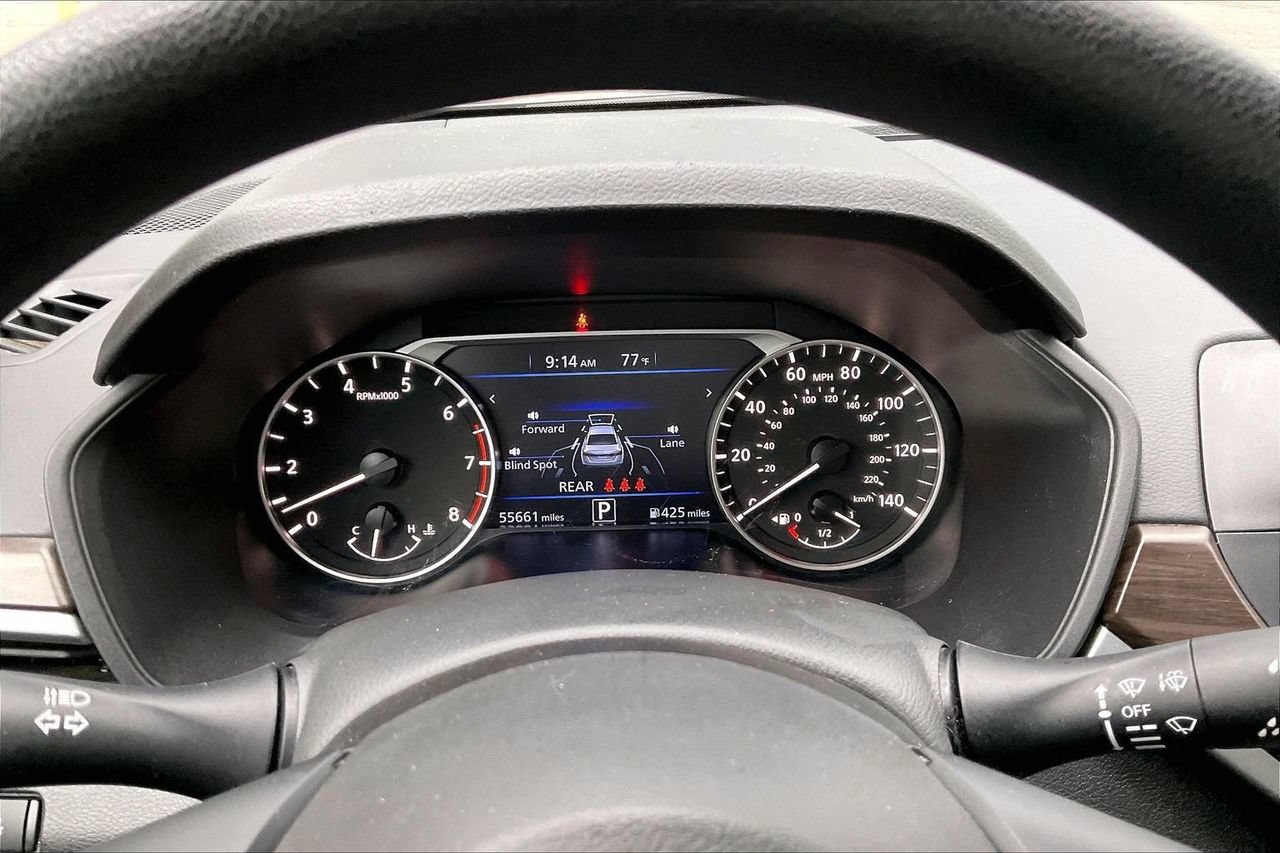 Used 2024 Nissan Altima 2.5 SV FWD image 10