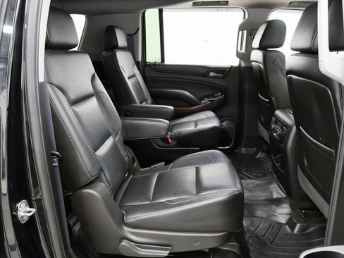 Used 2016 Chevrolet Suburban LTZ image 19