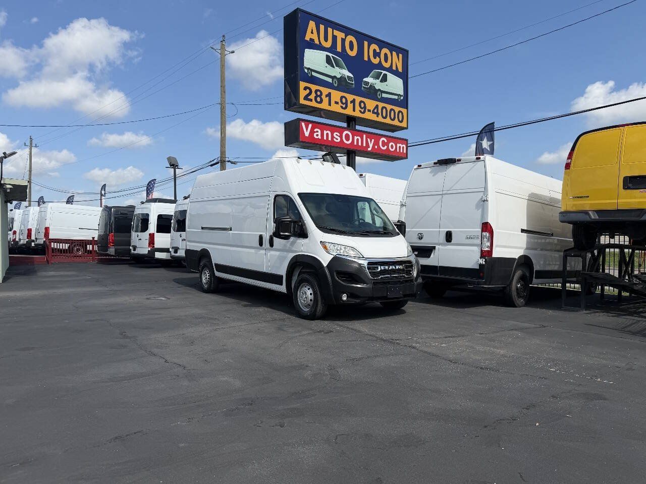 Used 2023 RAM ProMaster 3500 w/ Lane Management Group FWD image 25