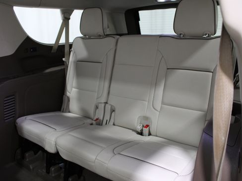 Used 2023 GMC Yukon XL Denali RWD image 22
