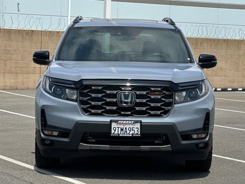 Certified 2025 Honda Passport TrailSport image 9