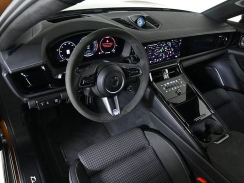 Used 2025 Porsche Panamera Turbo image 4