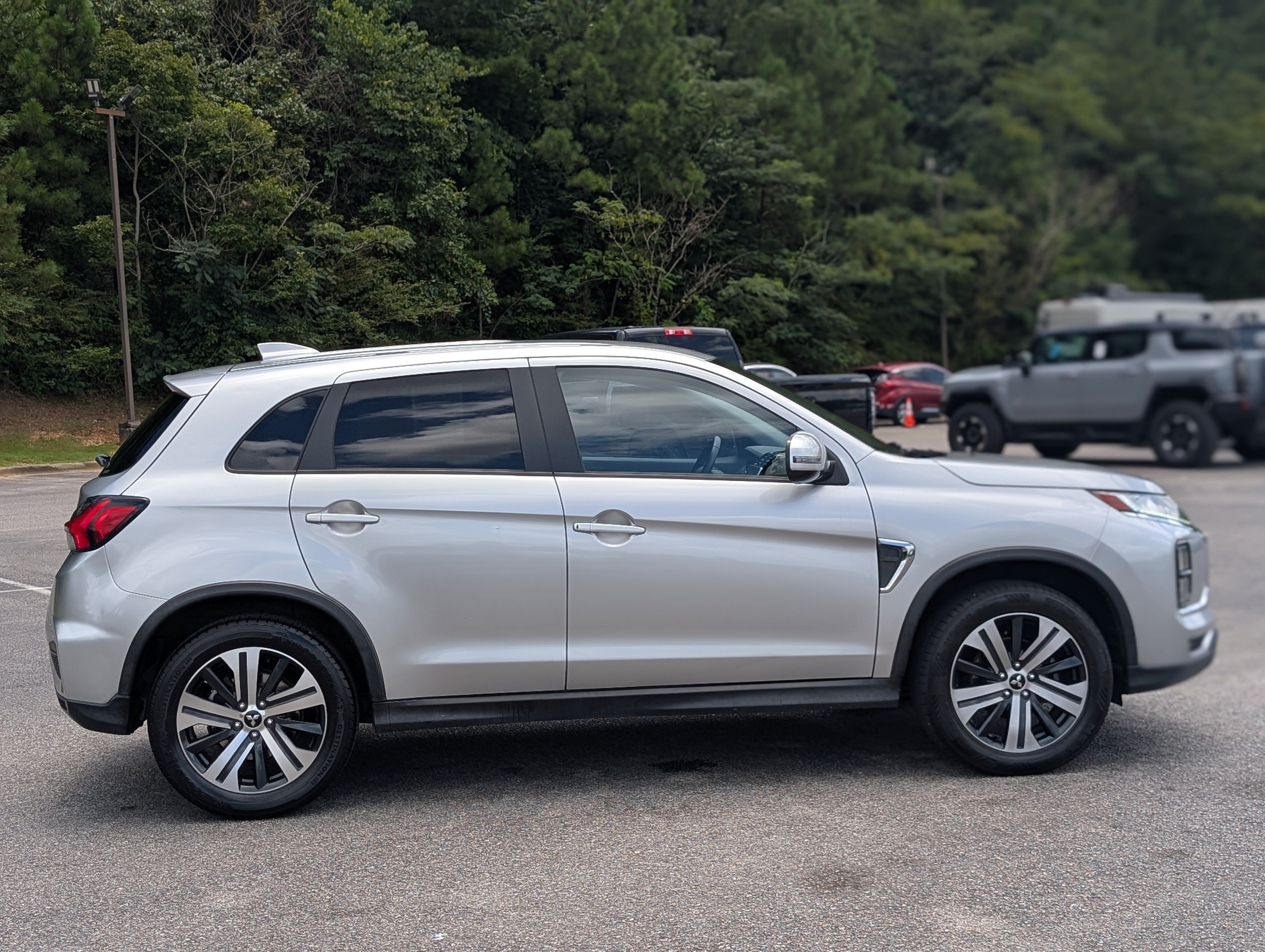 Used 2020 Mitsubishi Outlander Sport ES AWD/4WD image 10