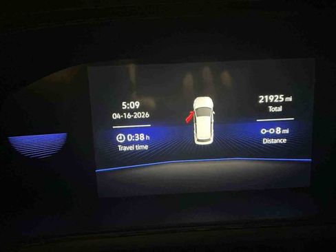 Certified 2023 Volkswagen Taos SE FWD image 3