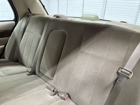 Used 2005 Mercury Grand Marquis GS RWD image 14