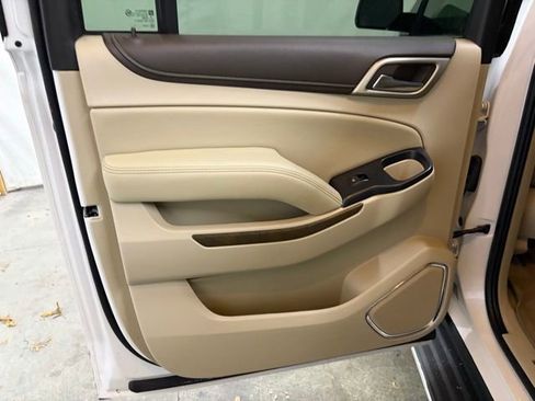 Used 2018 GMC Yukon XL Denali AWD/4WD image 24