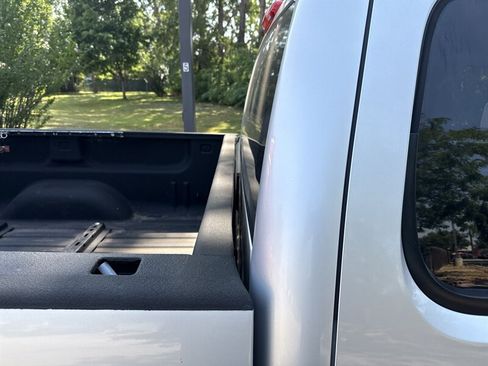 Used 2013 GMC Sierra 2500 SLT w/ SLT Convenience Package AWD/4WD image 24