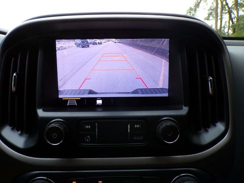 Used 2020 Chevrolet Colorado Z71 AWD/4WD image 25