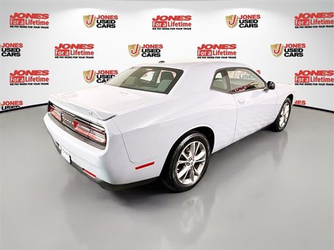 Used 2022 Dodge Challenger SXT w/ Cold Weather Group image 16
