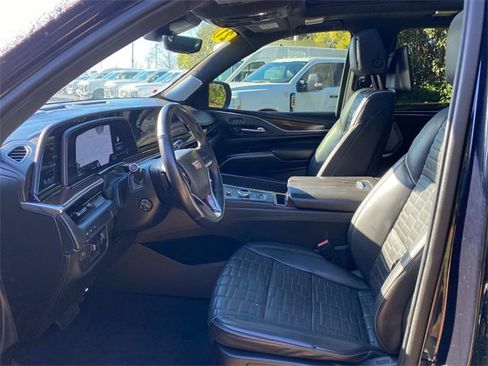 Used 2021 Cadillac Escalade Premium Luxury Platinum image 13