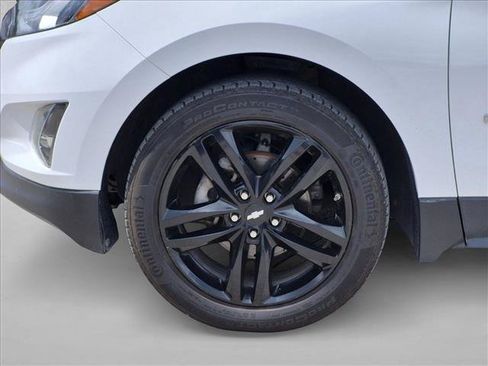 Used 2021 Chevrolet Equinox LT FWD image 14