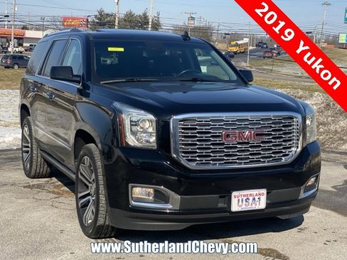 Used 2019 GMC Yukon Denali w/ Denali Ultimate Package image 1
