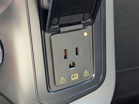 New 2025 Ford F150 XLT w/ Equipment Group 301A Standard image 41