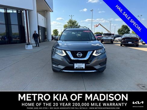 Used 2017 Nissan Rogue SV AWD/4WD image 8