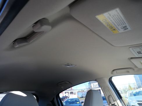 Used 2021 Honda HR-V LX image 17