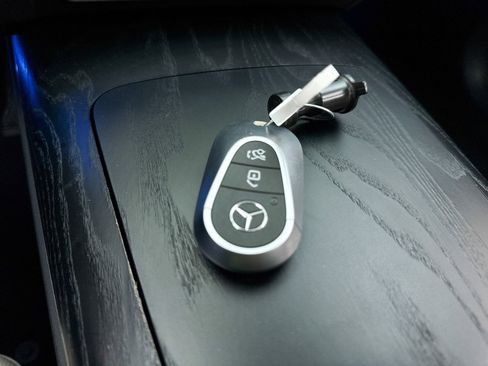 Used 2024 Mercedes-Benz E 350 4MATIC Sedan image 40