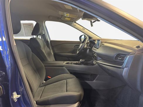 Used 2023 Nissan Rogue S image 26