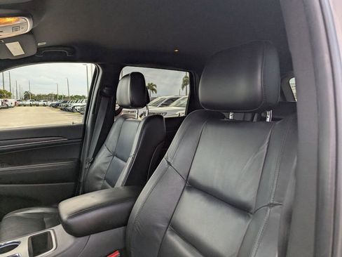 Used 2018 Jeep Grand Cherokee Limited image 21