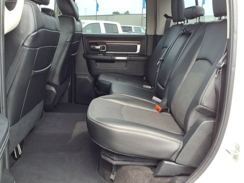 Used 2017 RAM 1500 Laramie AWD/4WD image 8